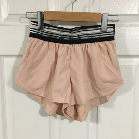 IVY PARK Blush Pink Jogger Short Sz XS - Picture 11 of 11